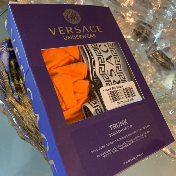 VERSACE - Picture 4 of 7